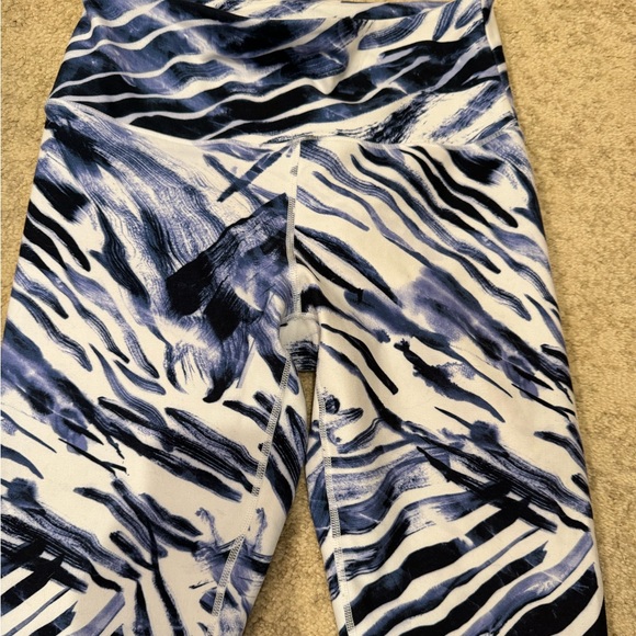 Balance Collection Women's Capri Cropped High Rise Workout Leggings - Picture 3 of 8